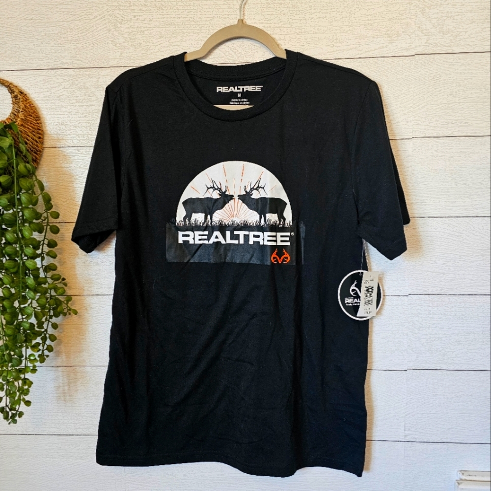 Mens Realtree Black Short Sleeve Shirt Deer Logo Medium NWT